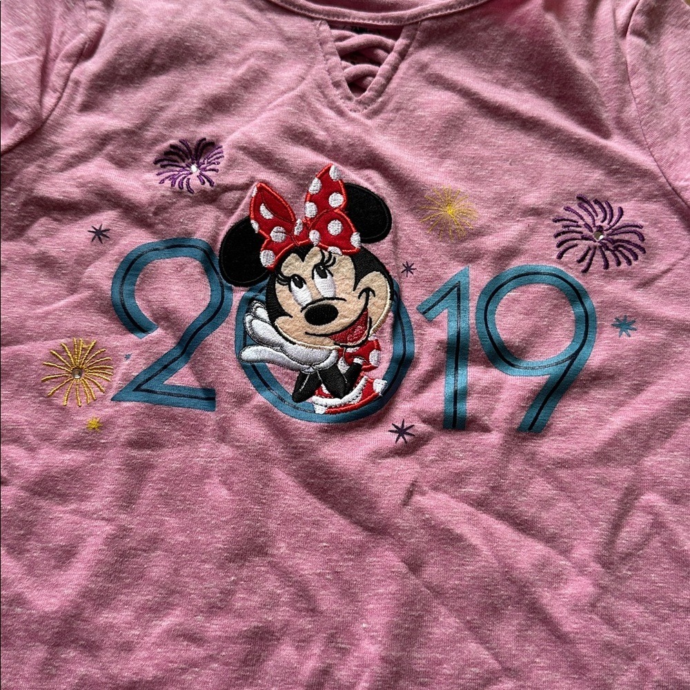 Disney Minnie Mouse Girls Pink‎ 2019 Graphic Tee NWT Size M - Picture 2 of 7